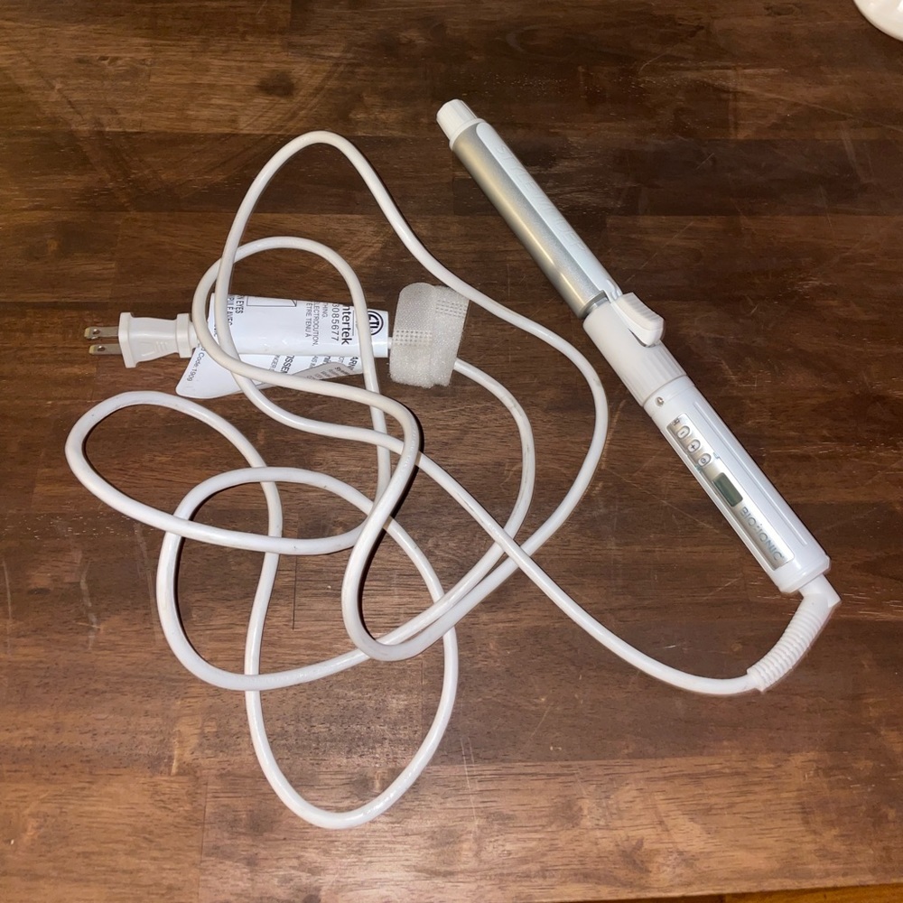 BIO IONIC curling iron